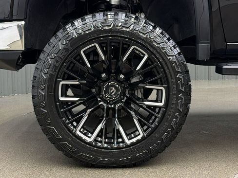Used 2026 GMC Sierra 1500 SLT w/ SLT Premium Plus Package AWD/4WD image 10