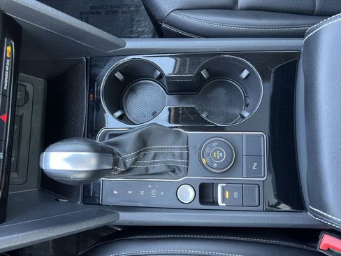 Used 2022 Volkswagen Atlas SEL image 22