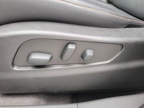 Certified 2022 Cadillac XT4 Sport w/ Enhanced Visibility Package image 13