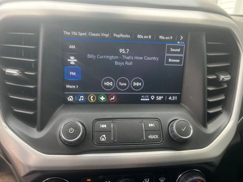 Used 2023 GMC Acadia SLE w/ Driver Convenience Package image 8