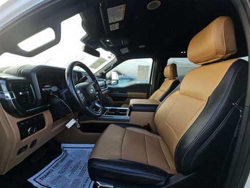 Used 2024 Ford F250 Lariat w/ Lariat Ultimate Package AWD/4WD image 8