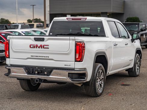 Used 2025 GMC Sierra 1500 SLT image 7