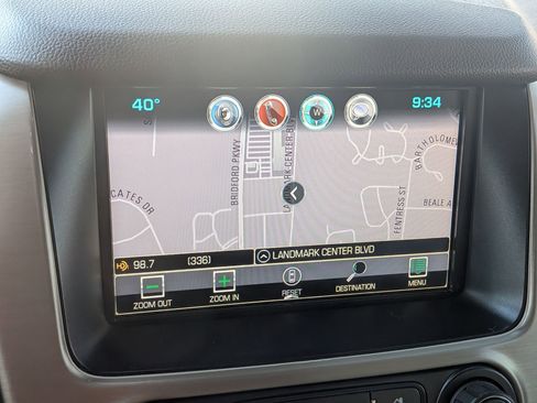 Used 2020 GMC Yukon Denali w/ Denali Premium Package image 28