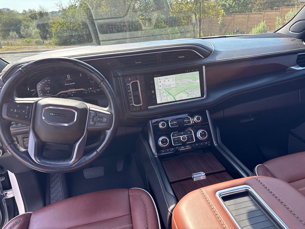 Used 2023 GMC Yukon Denali Ultimate AWD/4WD image 18