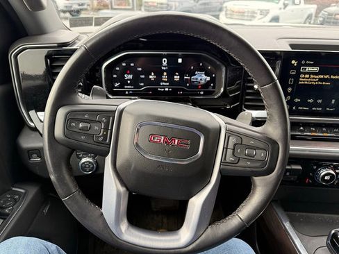 Used 2022 GMC Sierra 1500 SLT w/ SLT Convenience Package image 14