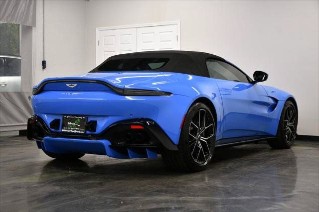 Used 2021 Aston Martin V8 Vantage Roadster RWD image 16