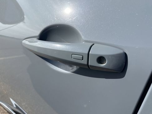 Used 2024 Nissan Rogue Platinum w/ Platinum Premium Package image 8