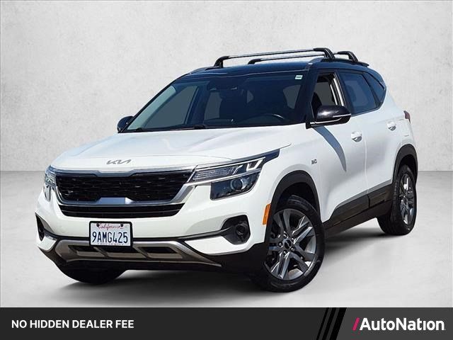 Used 2022 Kia Seltos S AWD/4WD image 1