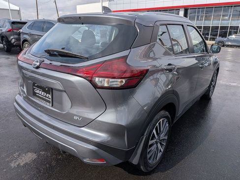 Used 2024 Nissan Kicks SV image 7