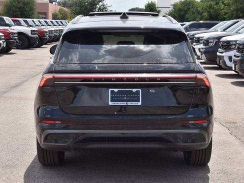 New 2026 Lincoln Nautilus Reserve AWD/4WD image 8