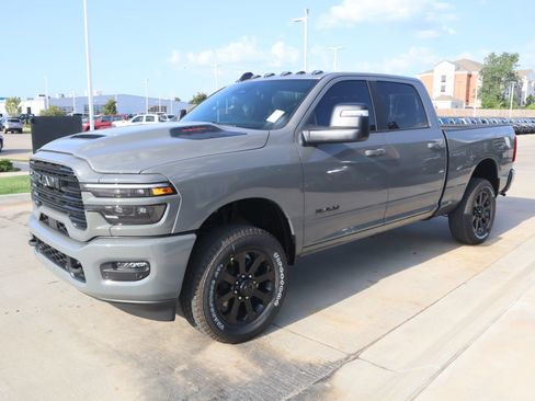 New 2026 RAM 2500 Laramie w/ Night Edition AWD/4WD image 11