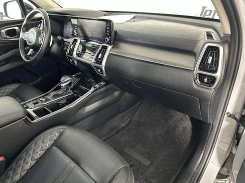 Used 2023 Kia Sorento SX AWD/4WD image 41