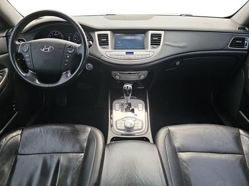 Used 2014 Hyundai Genesis 5.0 R-Spec RWD image 9