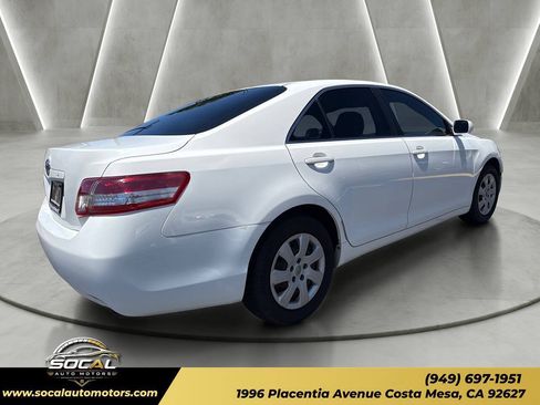 Used 2011 Toyota Camry LE FWD image 5