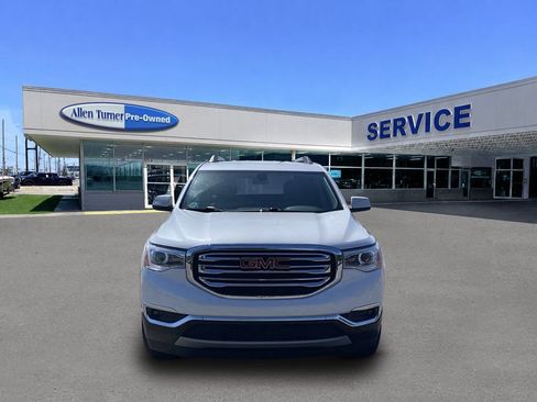 Used 2019 GMC Acadia SLT w/ LPO, Floor Liner Package FWD image 3