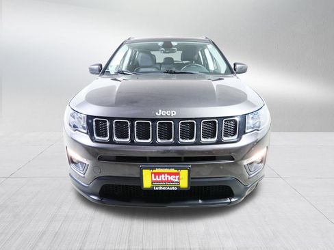 Used 2018 Jeep Compass Latitude w/ Popular Equipment Group image 2