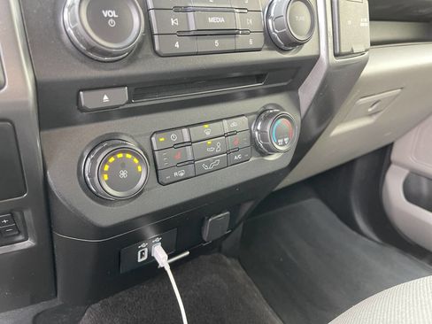 Used 2018 Ford F150 XLT w/ Equipment Group 302A Luxury image 20