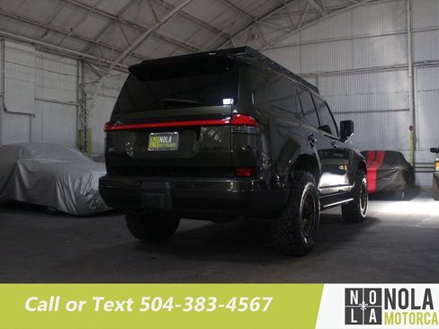 Used 2025 Lexus GX 550 w/ Cold Area Package AWD/4WD image 12