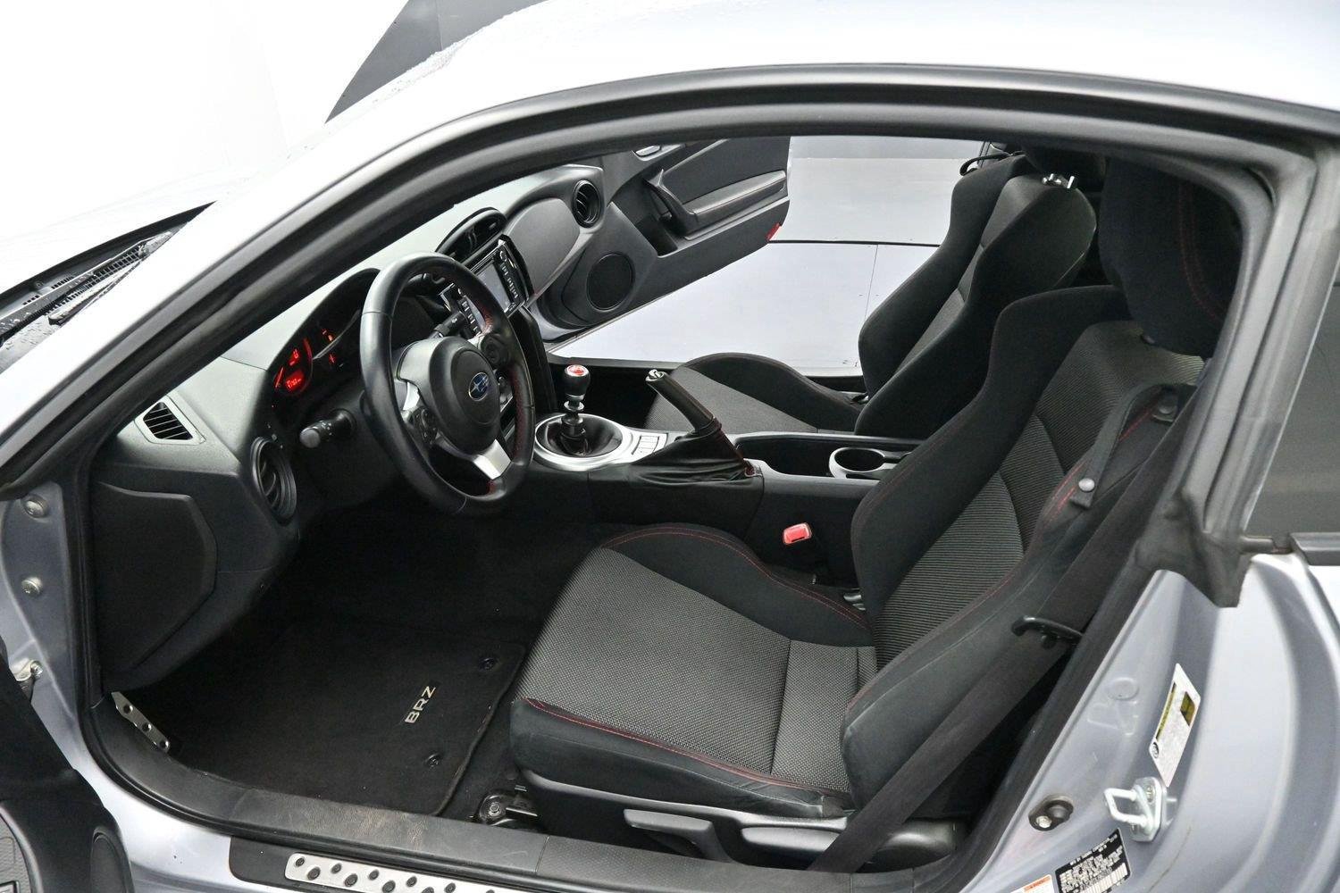 Used 2018 Subaru BRZ Premium RWD image 11