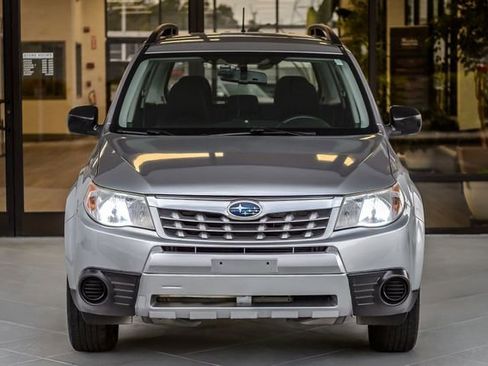 Used 2012 Subaru Forester 2.5X w/ Popular Pkg 1 image 5