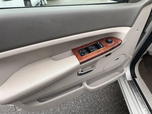 Used 2009 Jeep Grand Cherokee Overland image 9