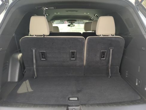 Used 2023 Chevrolet Traverse LS image 25