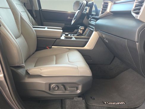 Used 2023 Toyota Tundra Limited image 13