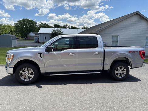 Used 2021 Ford F150 XLT w/ Equipment Group 301A Mid AWD/4WD image 6