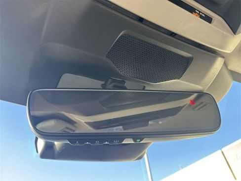 New 2026 Subaru Crosstrek 2.5i Limited w/ Crosstrek Mirror Package image 75