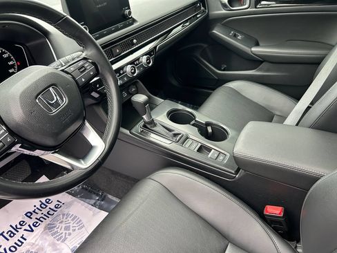 Used 2024 Honda Civic EX-L image 10