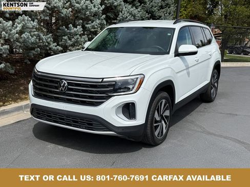 Used 2025 Volkswagen Atlas SE AWD/4WD image 3