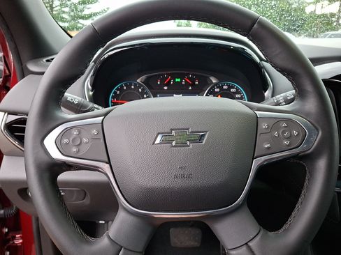 Used 2024 Chevrolet Traverse LT w/ Midnight/Sport Edition AWD/4WD image 21