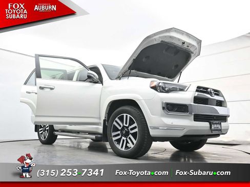 Used 2023 Toyota 4Runner Limited AWD/4WD image 37