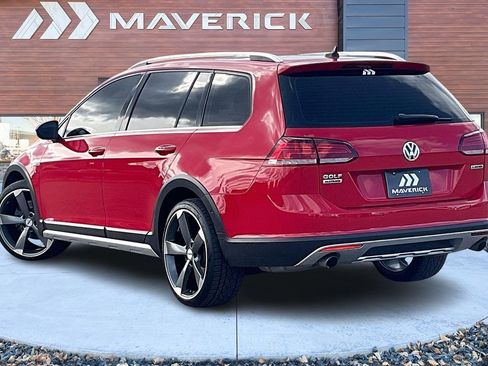 Used 2019 Volkswagen Golf Alltrack SEL image 4