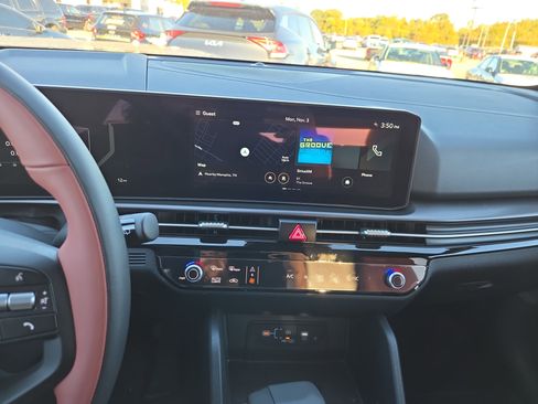 New 2026 Kia Sportage SX image 10