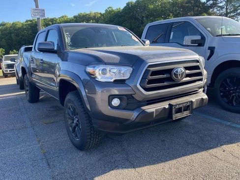 Used 2021 Toyota Tacoma SR5 RWD image 1