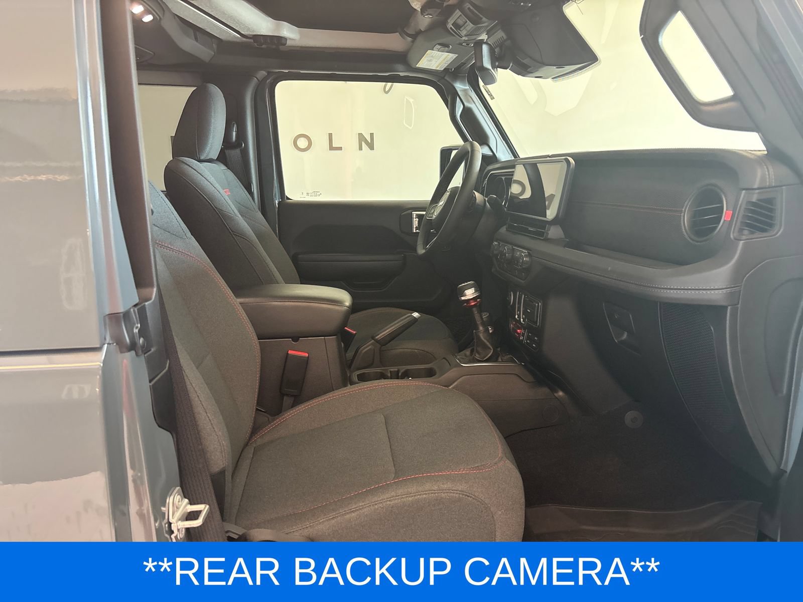 Used 2025 Jeep Wrangler Rubicon w/ Safety Group AWD/4WD image 7