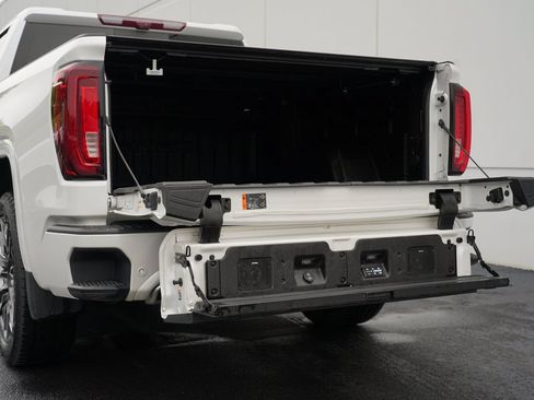Used 2024 GMC Sierra 1500 Denali Ultimate AWD/4WD image 30