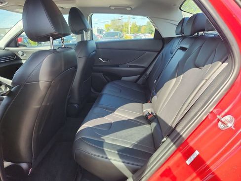 Certified 2023 Hyundai Elantra Limited image 10
