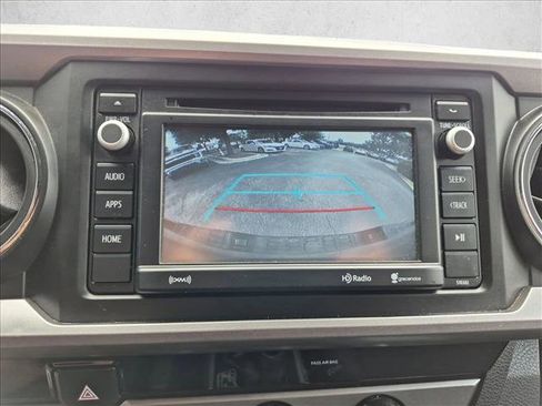 Used 2018 Toyota Tacoma SR5 RWD image 13