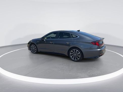Used 2023 Hyundai Sonata Limited w/ Preferred Accessory Package FWD image 6