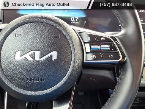 Used 2024 Kia Seltos EX AWD/4WD image 29