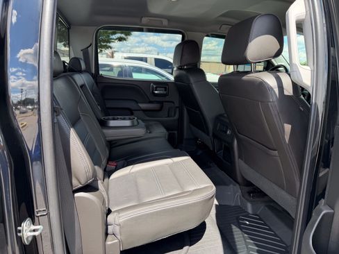 Used 2018 GMC Sierra 2500 Denali w/ Duramax Plus Package AWD/4WD image 29
