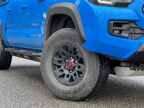 Used 2019 Toyota Tacoma TRD Pro AWD/4WD image 2