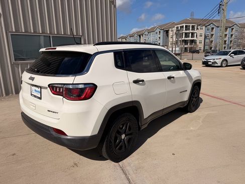 Used 2019 Jeep Compass Sport image 8