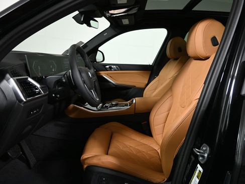 New 2026 BMW X5 xDrive40i w/ Premium Package image 3