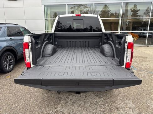 Used 2017 Ford F250 King Ranch w/ King Ranch Ultimate Package AWD/4WD image 9