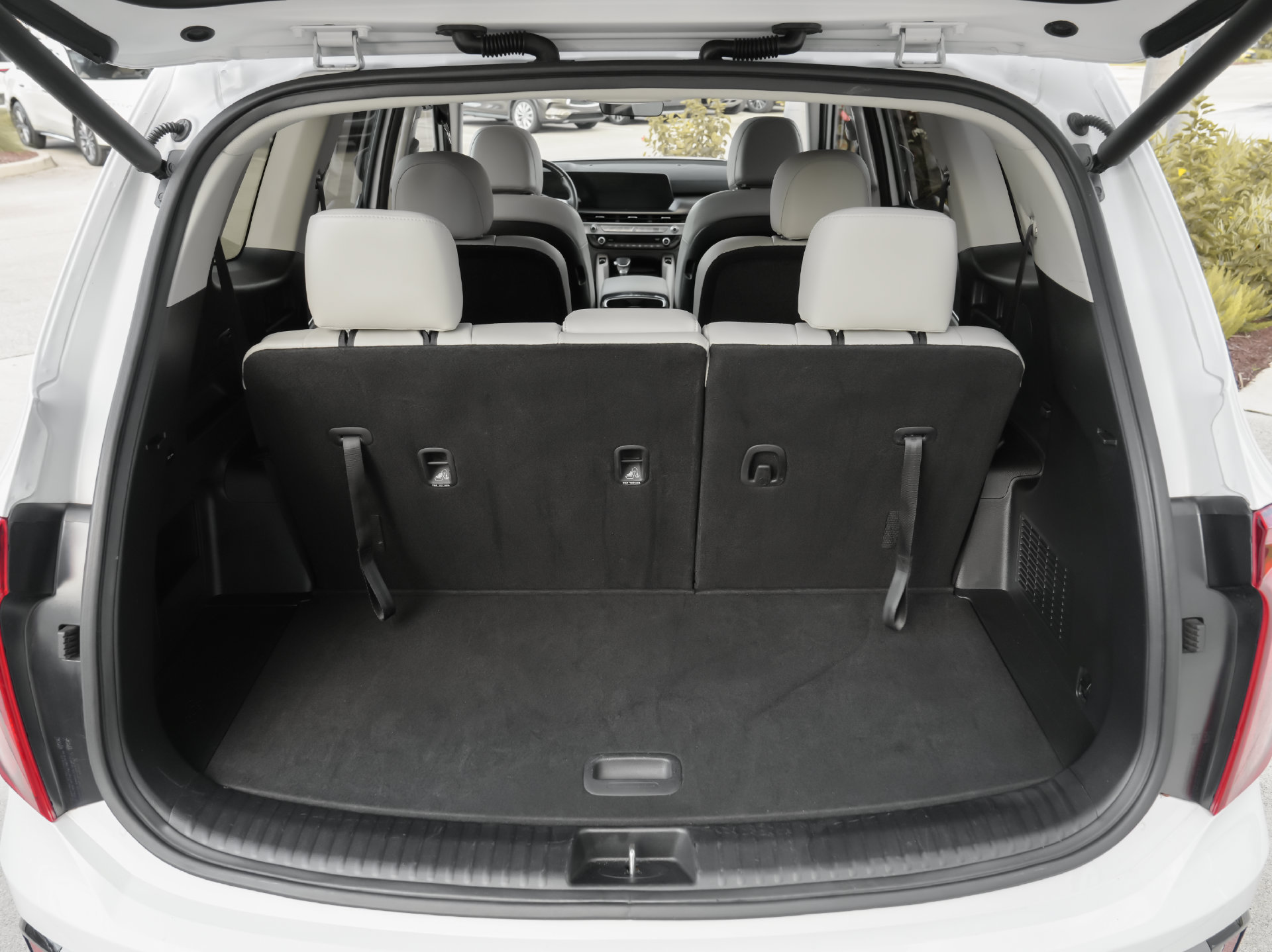 Used 2025 Kia Telluride S FWD image 27