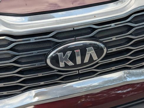 Used 2020 Kia Telluride S w/ S 8 Passenger Seating Package image 13