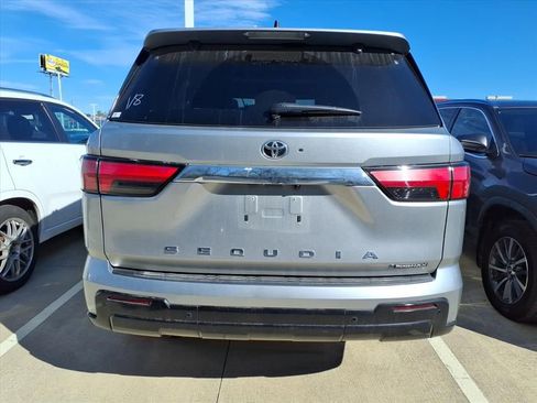 Used 2025 Toyota Sequoia 1794 Edition image 7